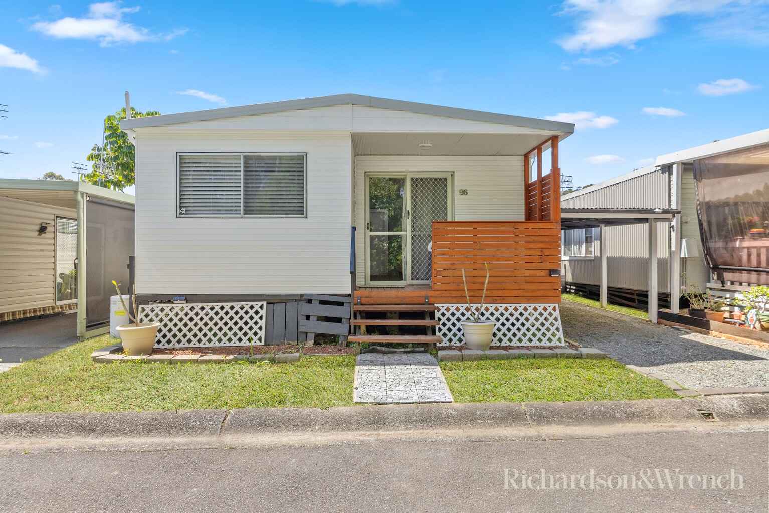 96/57 Empire Bay Drive Kincumber 96/57 Empire Bay Drive Kincumber