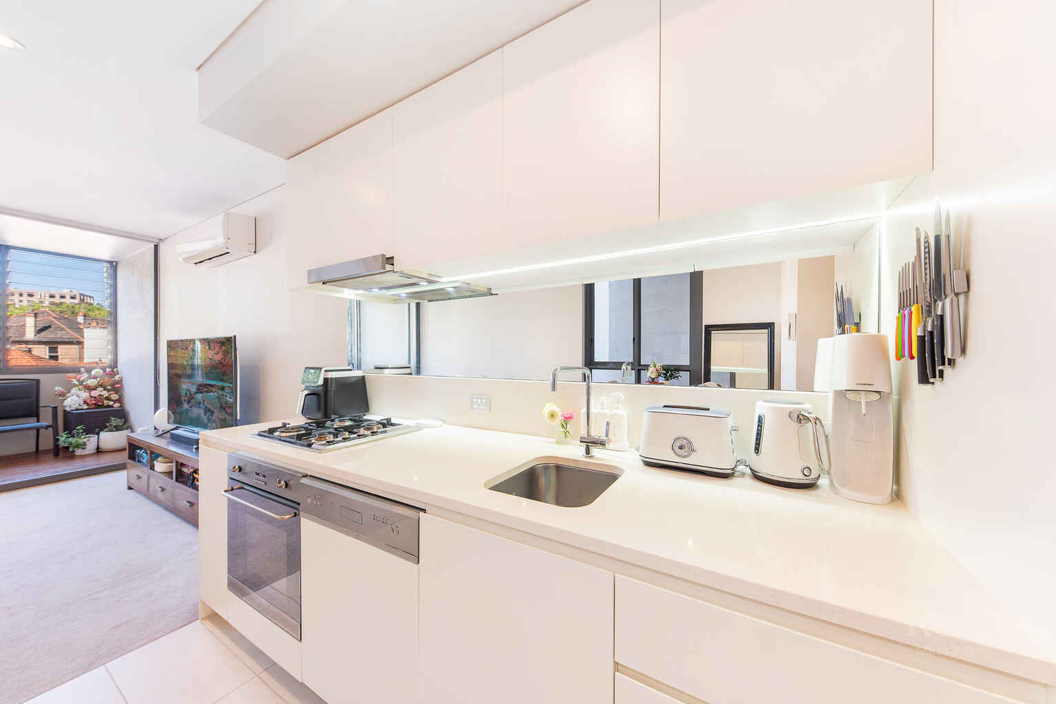 204/245 Pacific Highway North Sydney