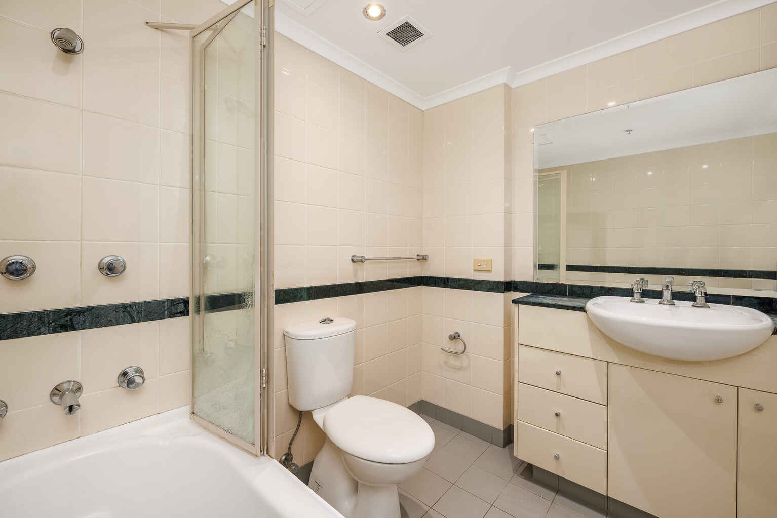 48/237 Miller Street North Sydney