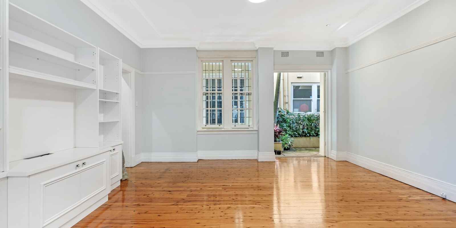 1/2 Elizabeth Bay Crescent Elizabeth Bay