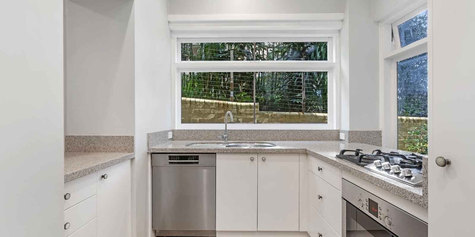 1/2 Elizabeth Bay Crescent Elizabeth Bay