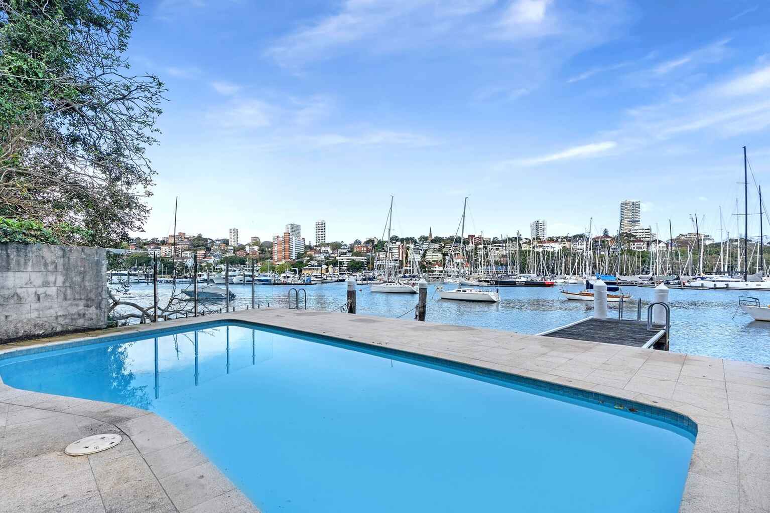 1/2 Elizabeth Bay Crescent Elizabeth Bay