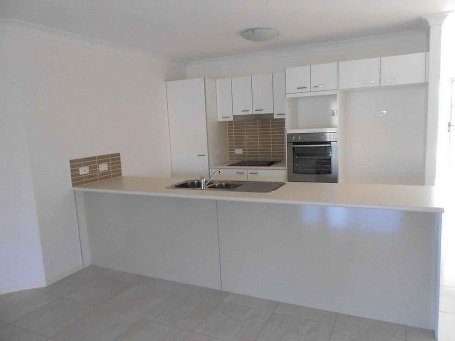 42 Piccadilly Street Bellmere 42 Piccadilly Street Bellmere