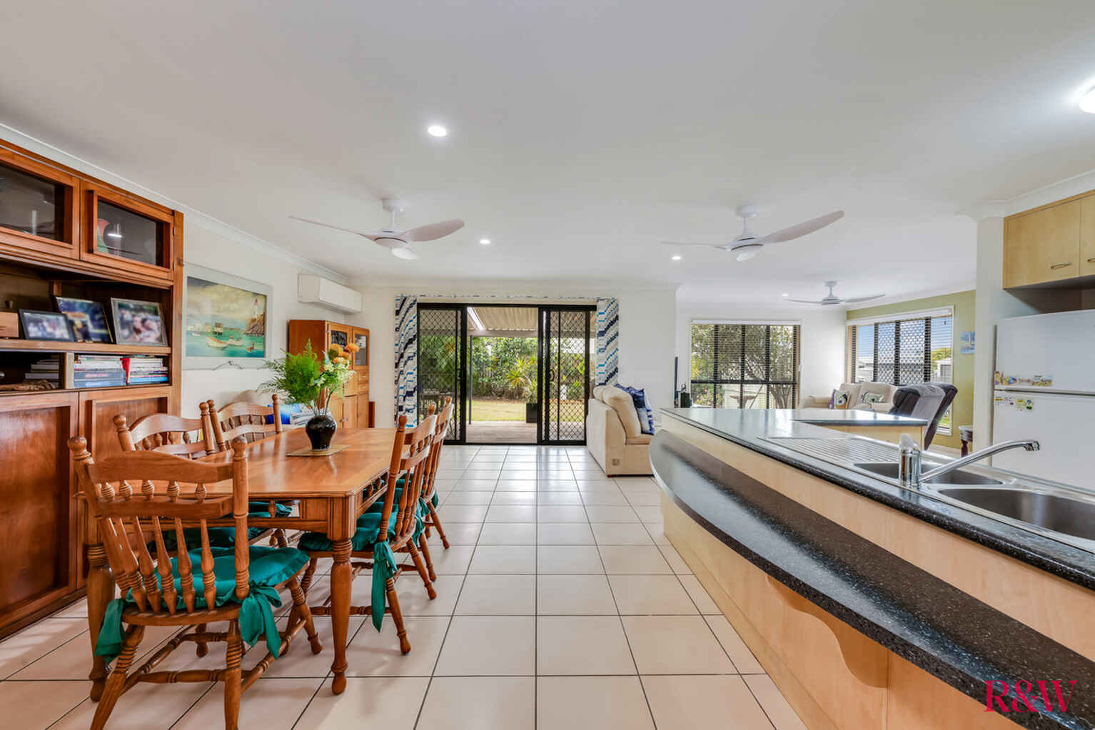 24 Solander Street Bargara 24 Solander Street Bargara