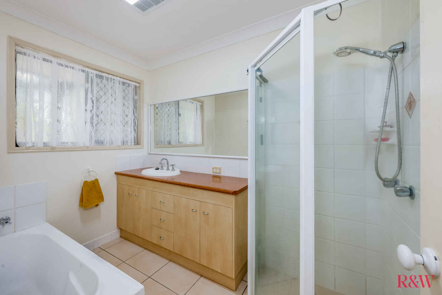 24 Solander Street Bargara 24 Solander Street Bargara