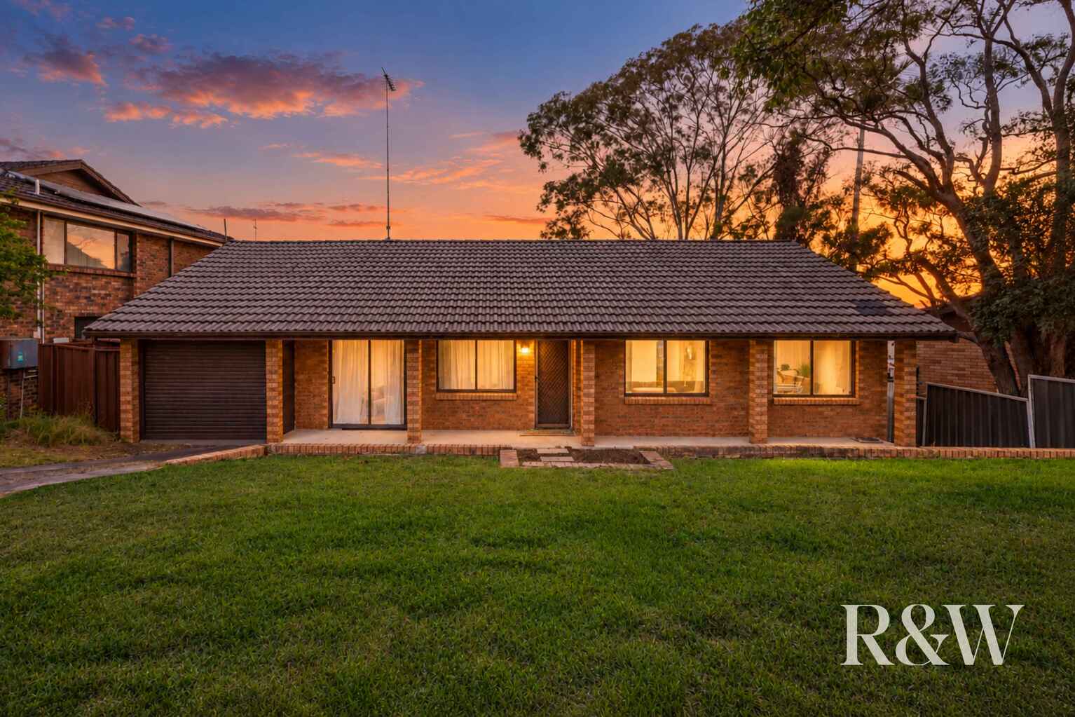 40 PARKHILL AVENUE Leumeah 40 PARKHILL AVENUE Leumeah