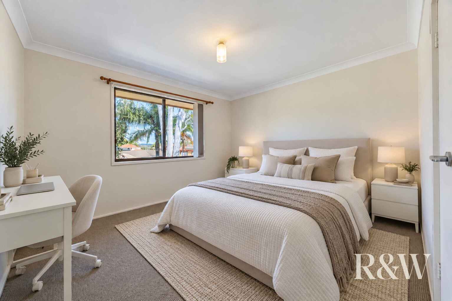 40 PARKHILL AVENUE Leumeah 40 PARKHILL AVENUE Leumeah