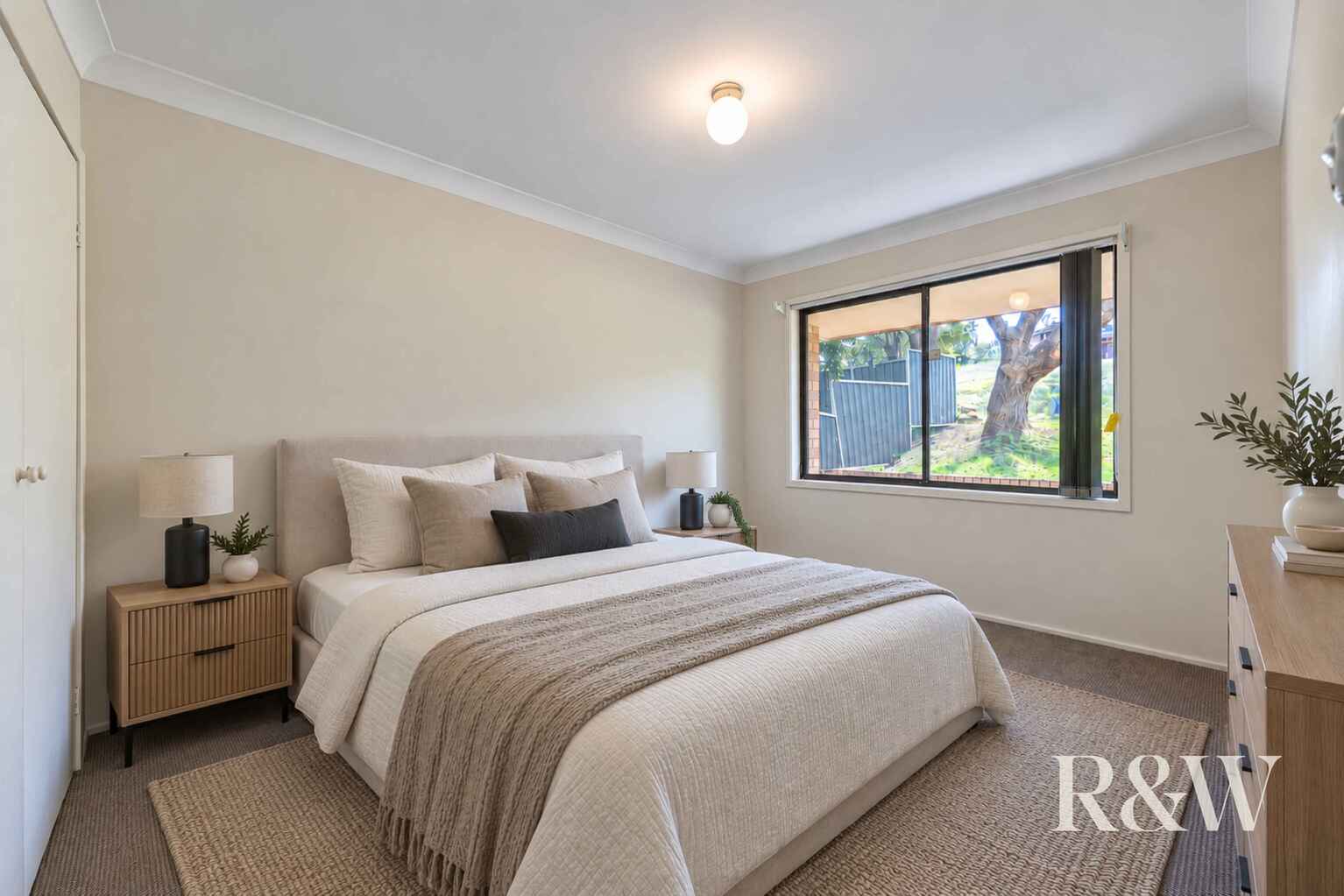 40 PARKHILL AVENUE Leumeah 40 PARKHILL AVENUE Leumeah