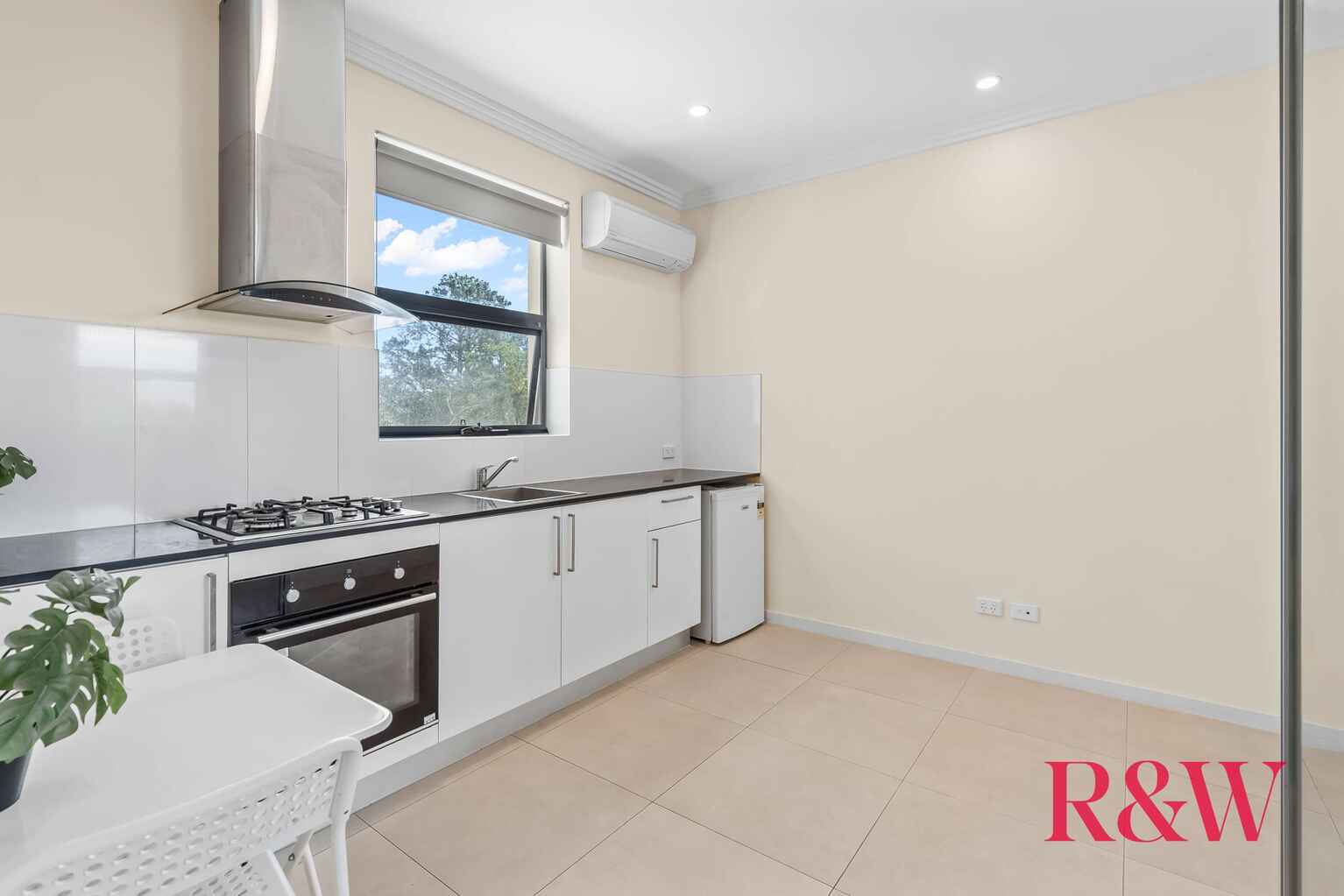 204/16a Jersey Road Strathfield