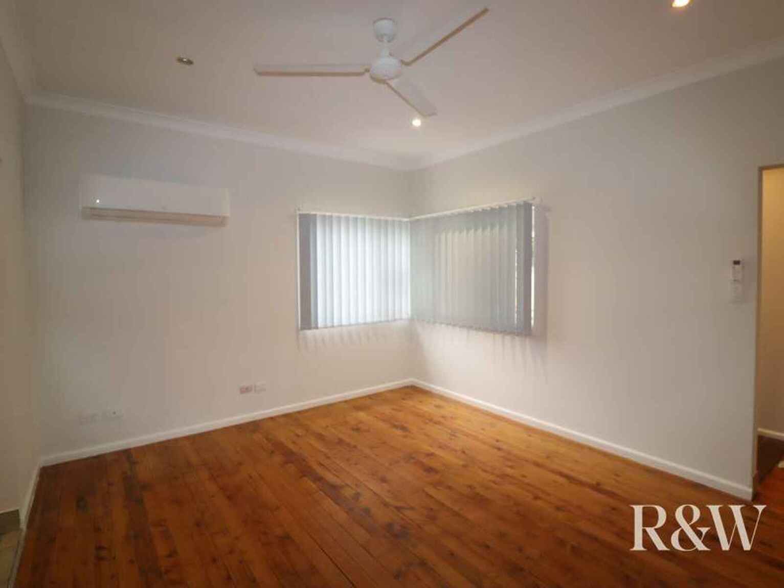 14 Mulgoa Road Regentville