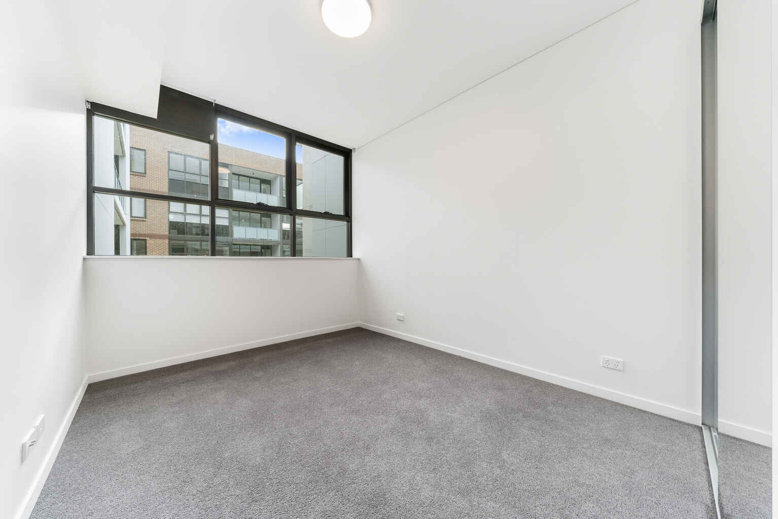 201/10-20 McEvoy Street Waterloo