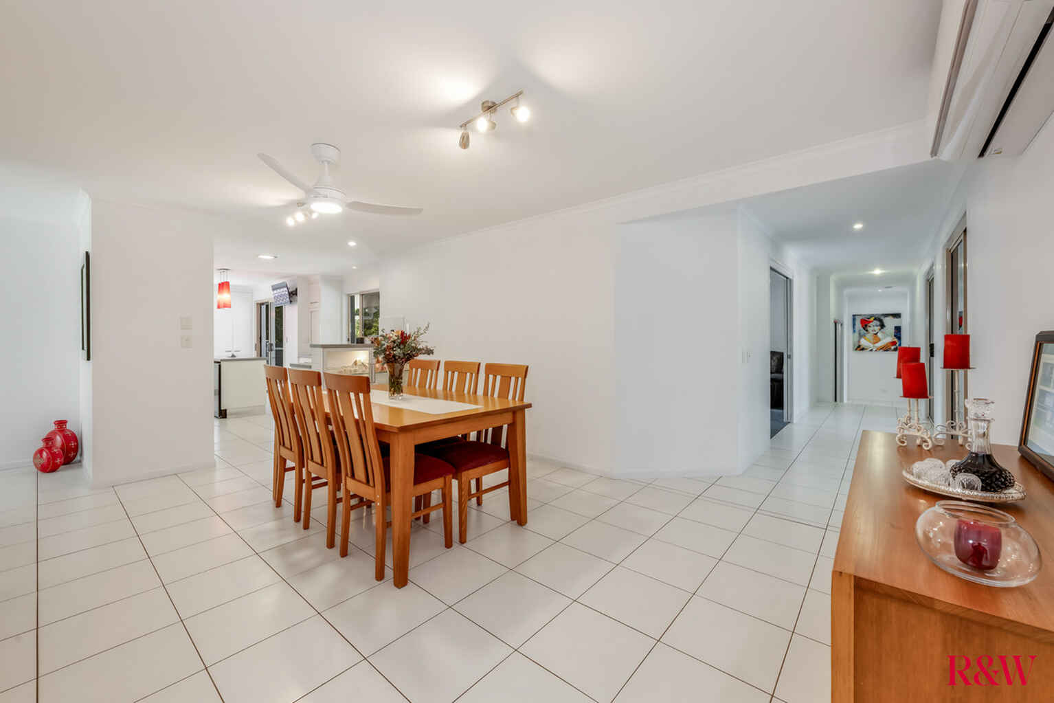 1 Narooma Drive Branyan 1 Narooma Drive Branyan