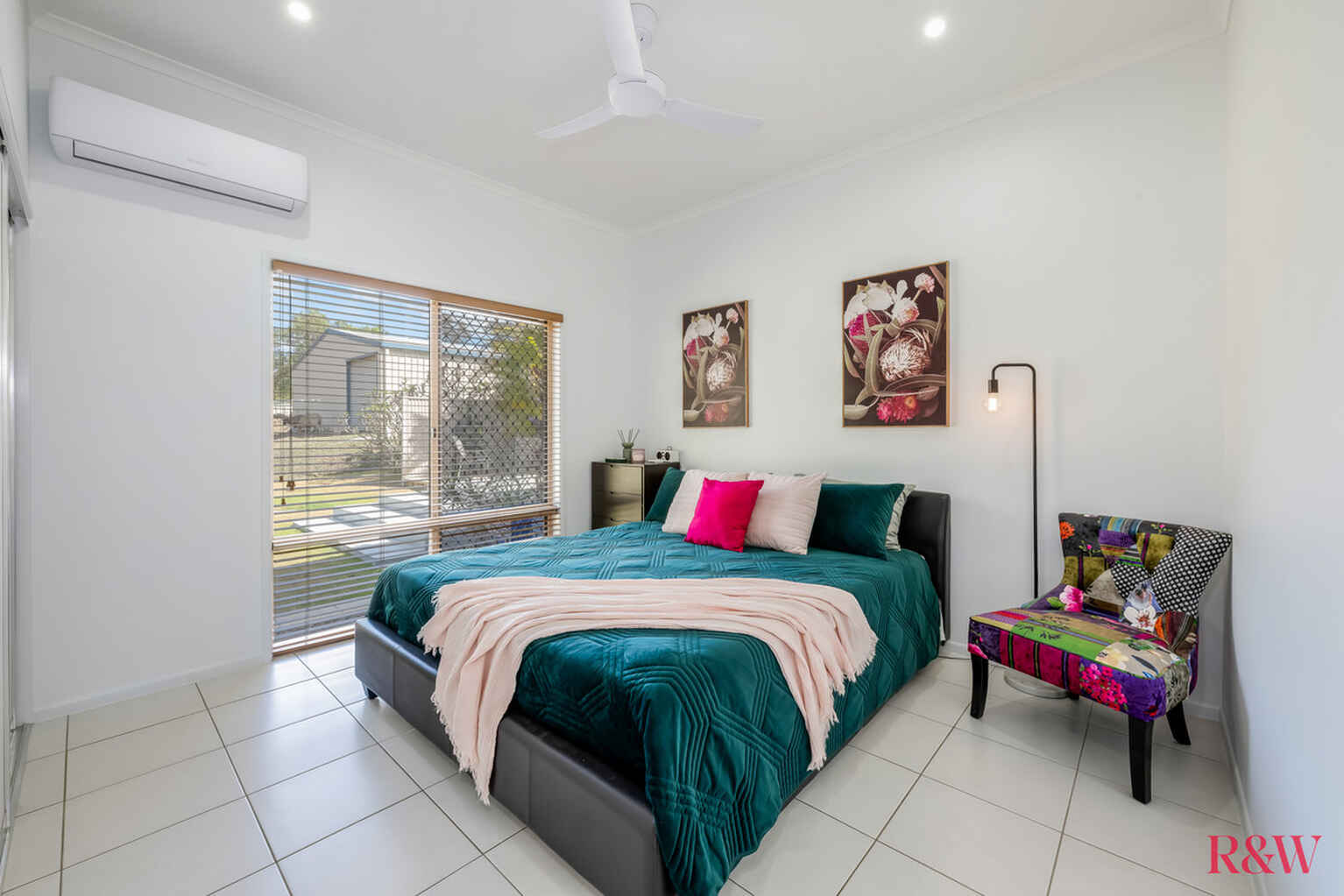 1 Narooma Drive Branyan 1 Narooma Drive Branyan
