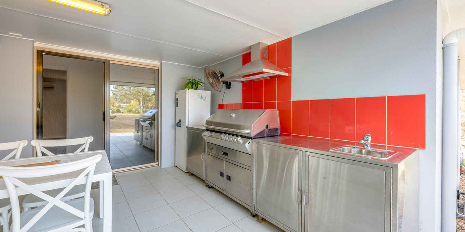 1 Narooma Drive Branyan 1 Narooma Drive Branyan