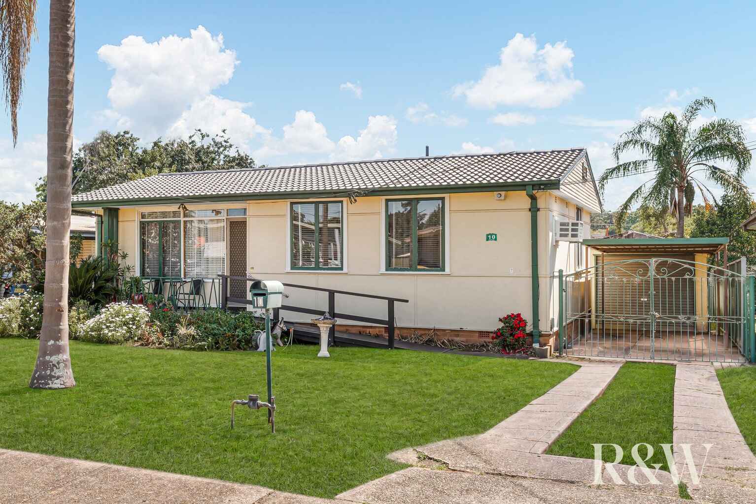 10 Rabaul Avenue Whalan