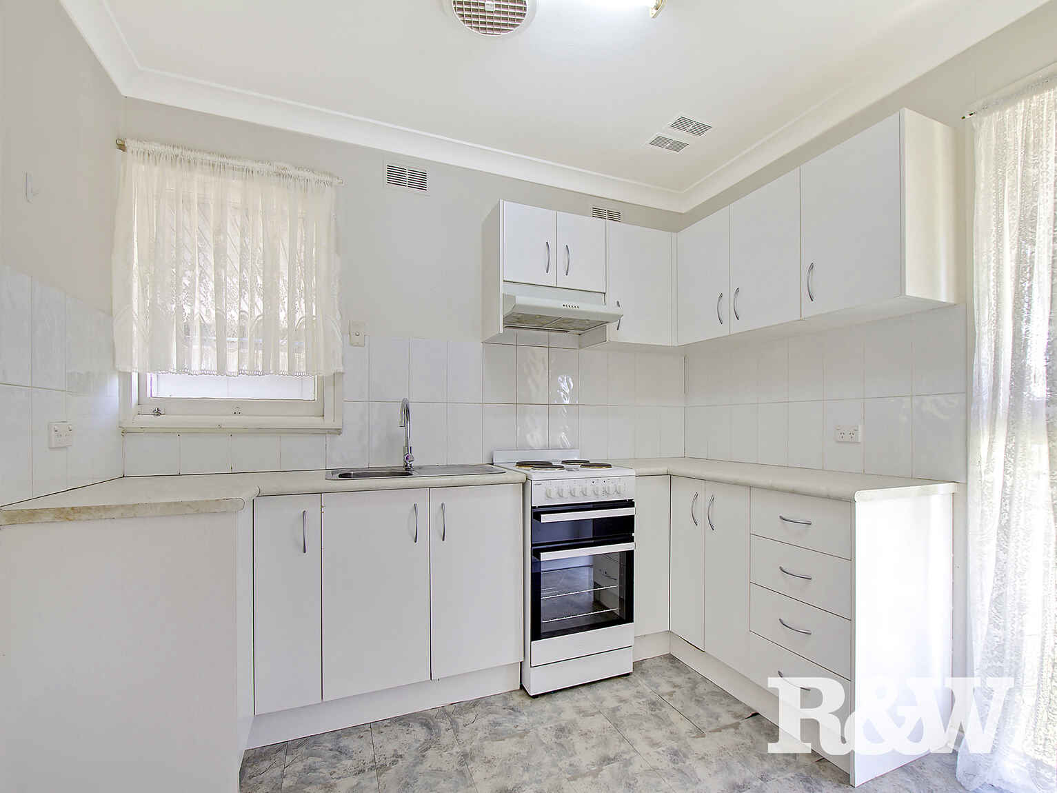 32 Vallingby Avenue Hebersham