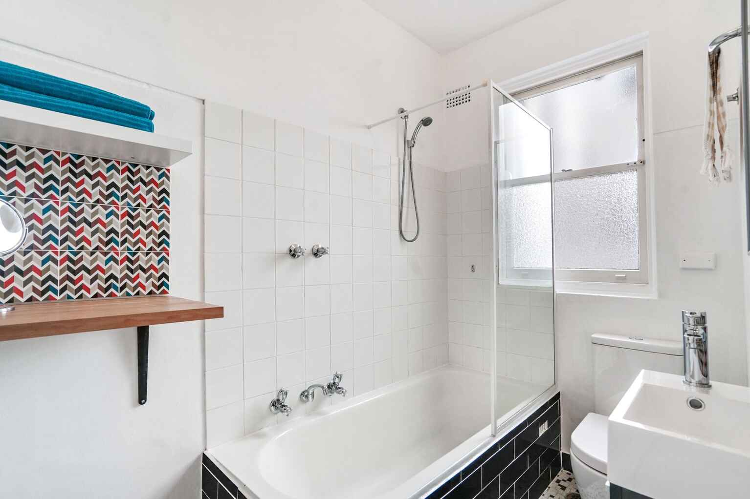 9/3 Barncleuth Square Potts Point