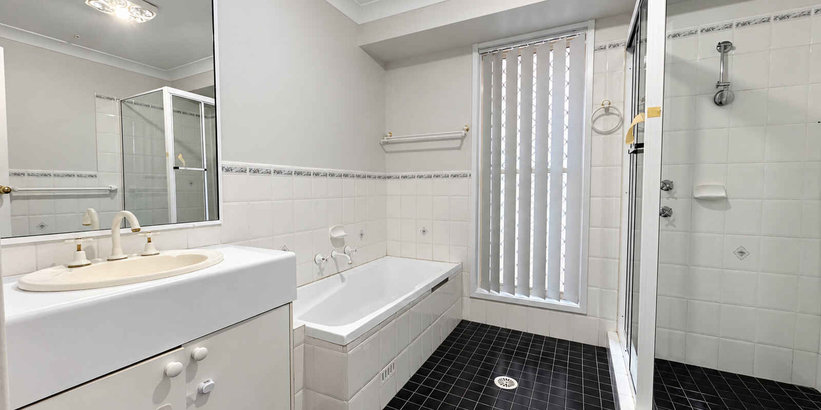 65 Kittyhawk Crescent Raby 65 Kittyhawk Crescent Raby