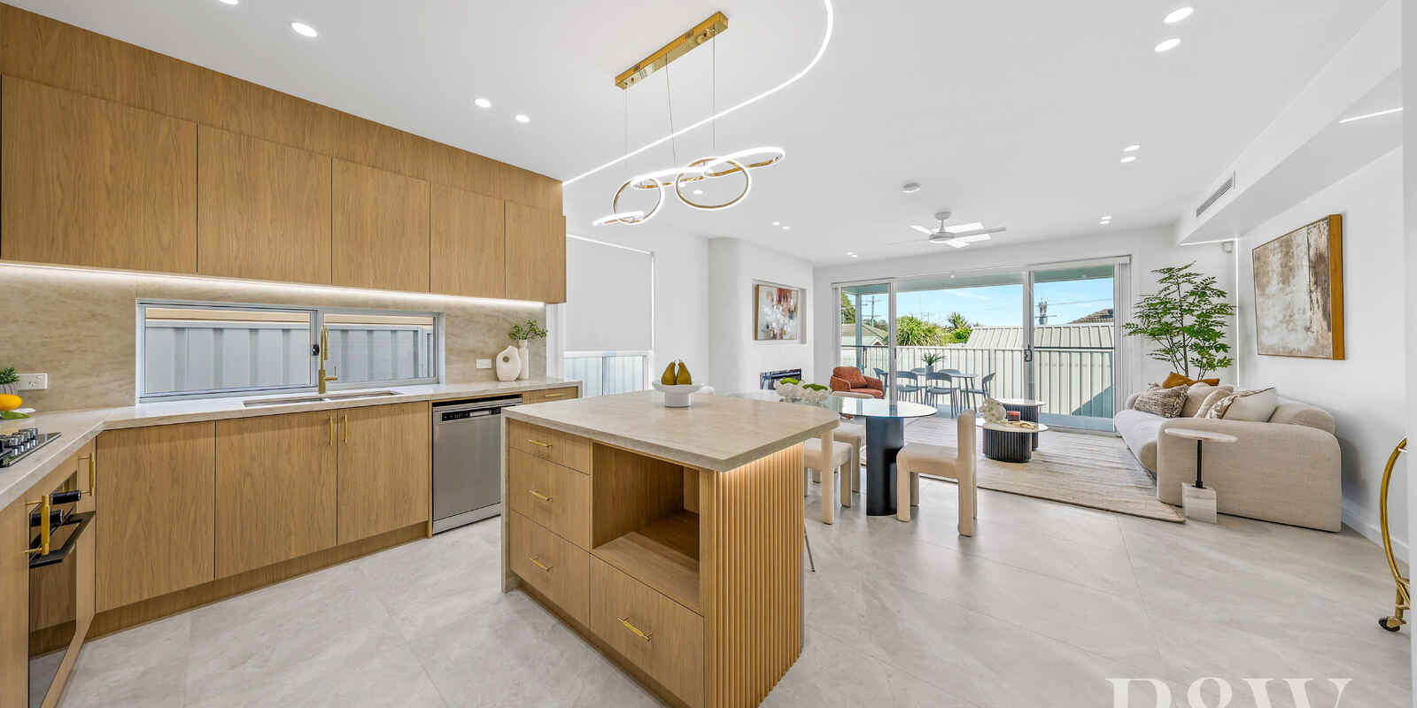 33 CARINDA STREET Ingleburn 33 CARINDA STREET Ingleburn