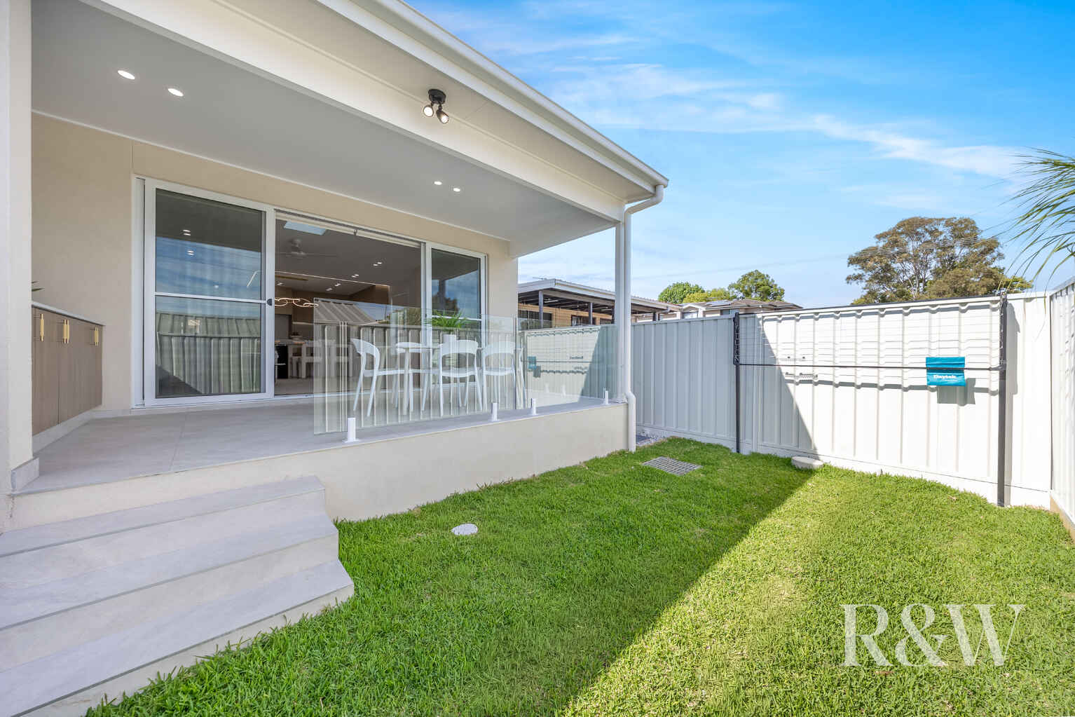 33 CARINDA STREET Ingleburn 33 CARINDA STREET Ingleburn