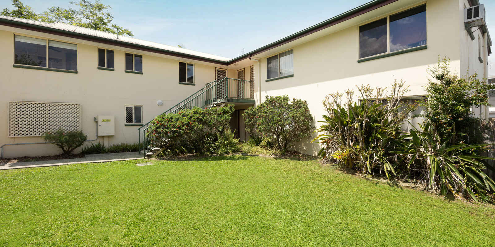 2/4 Low Street Yandina 2/4 Low Street Yandina