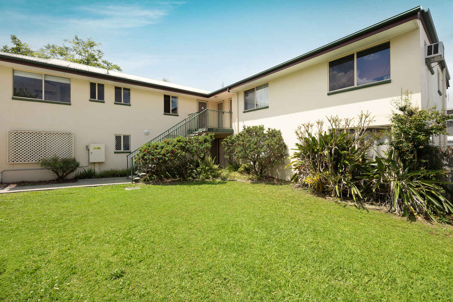2/4 Low Street Yandina 2/4 Low Street Yandina