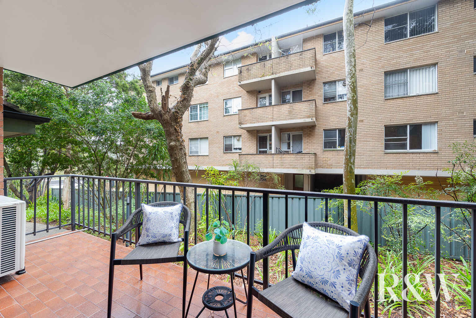 2/ 2a Surrey Street Epping