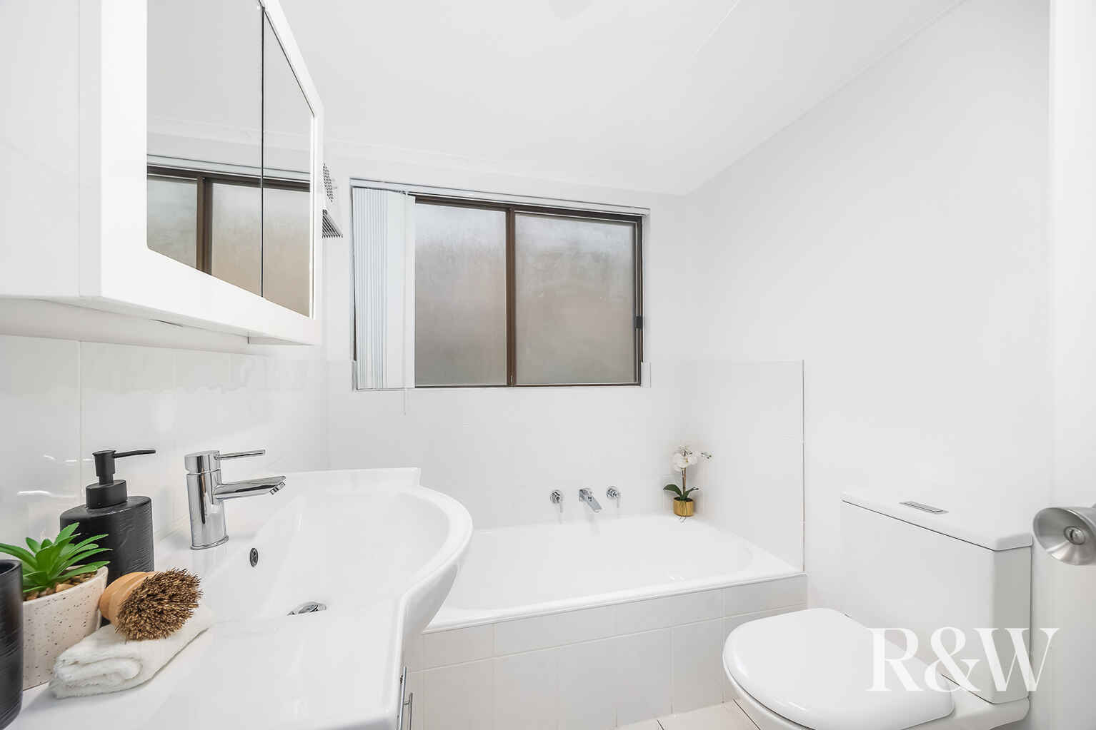 2/ 2a Surrey Street Epping