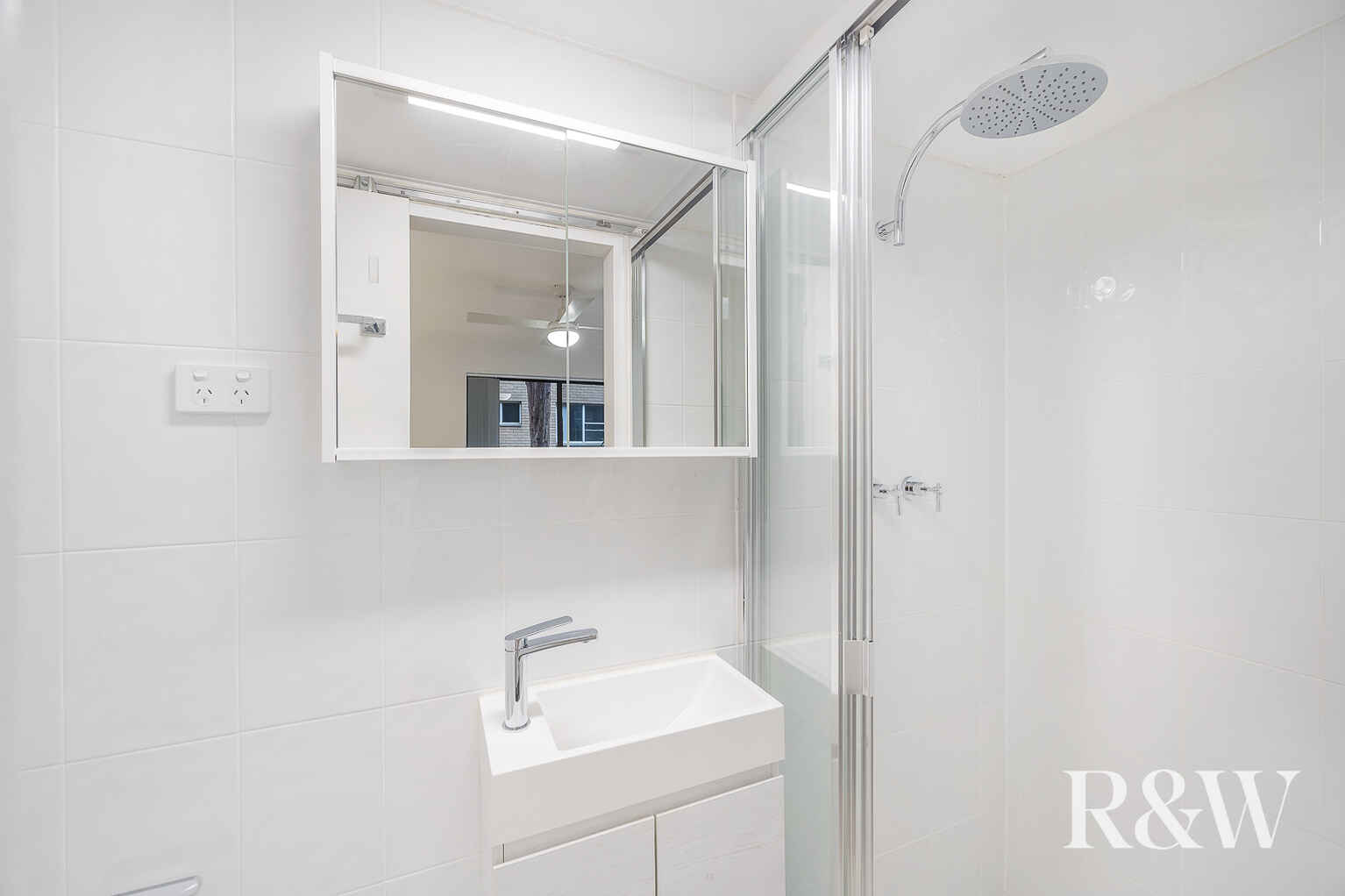 2/ 2a Surrey Street Epping