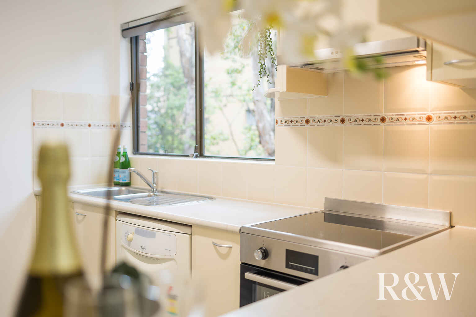 2/ 2a Surrey Street Epping