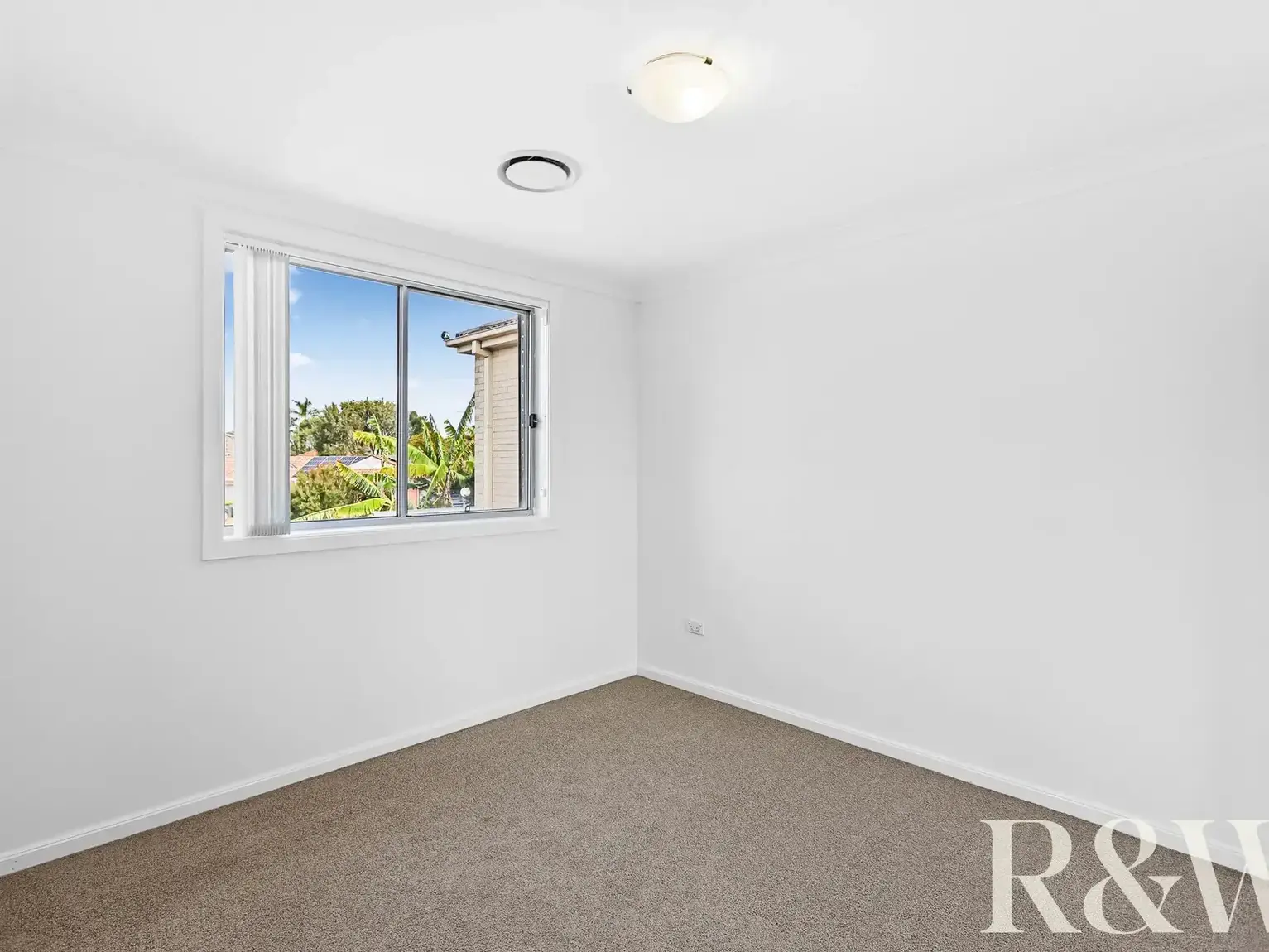 8 Theodore Place Rooty Hill
