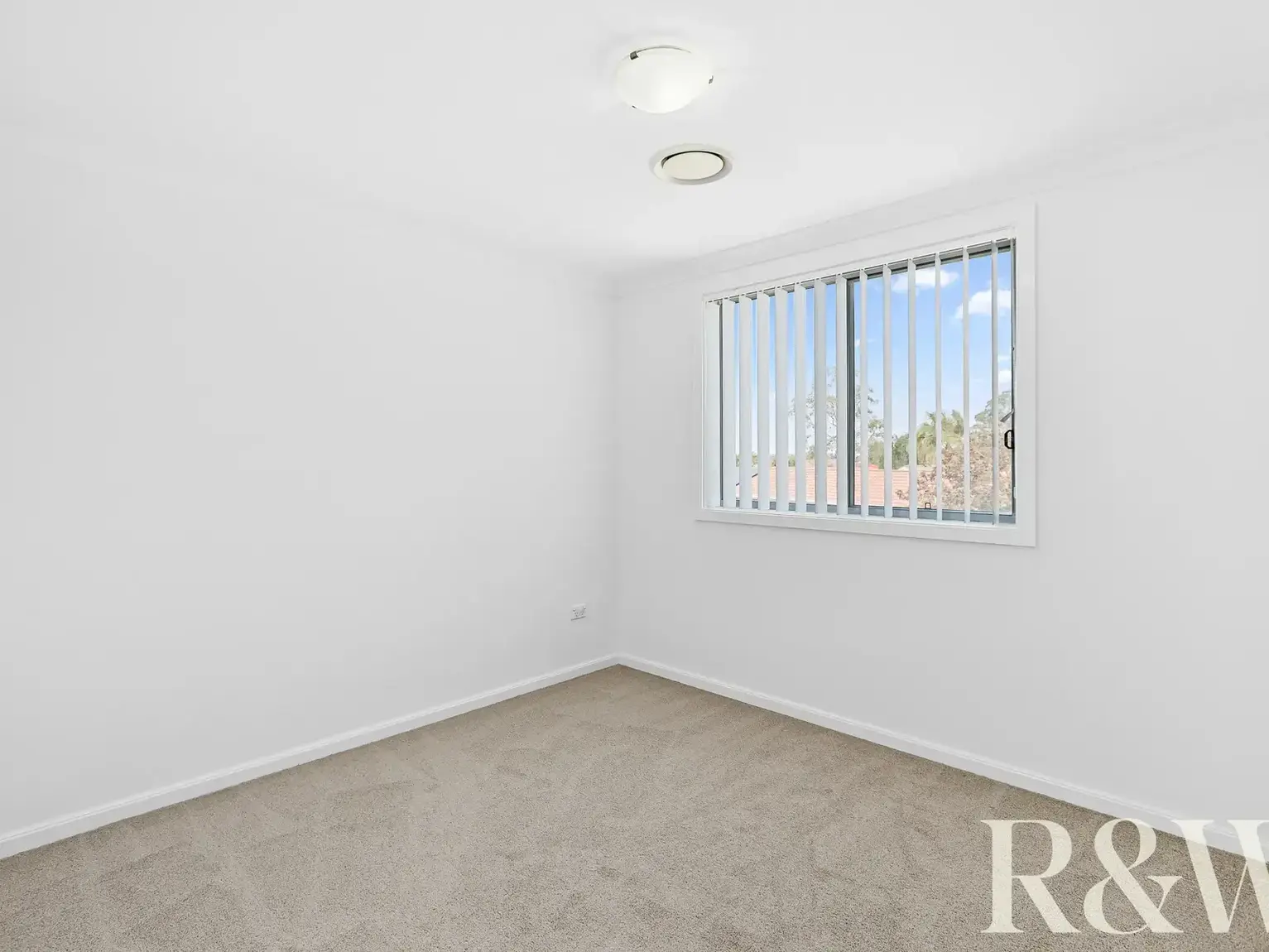 8 Theodore Place Rooty Hill
