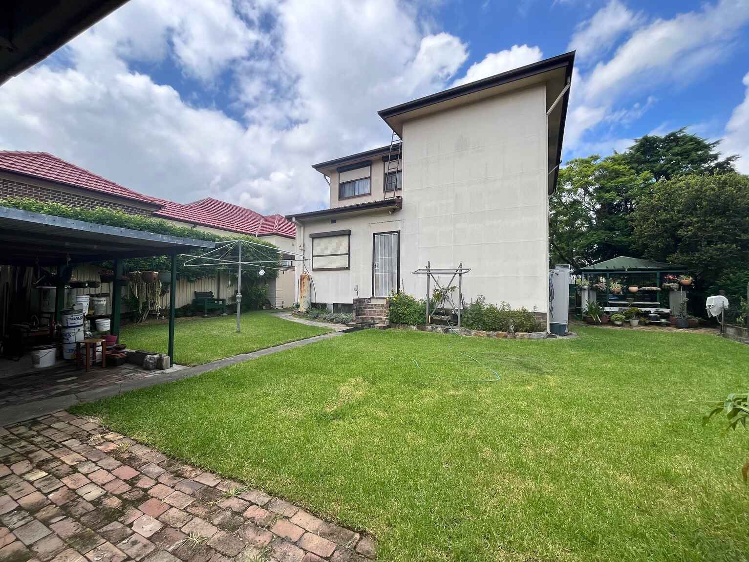 11 BEDE STREET Strathfield South