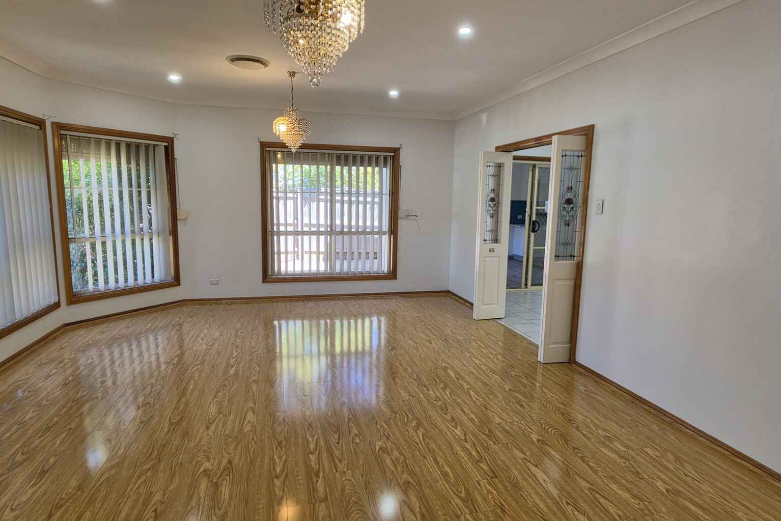 4A Tallowood Avenue Casula 4A Tallowood Avenue Casula