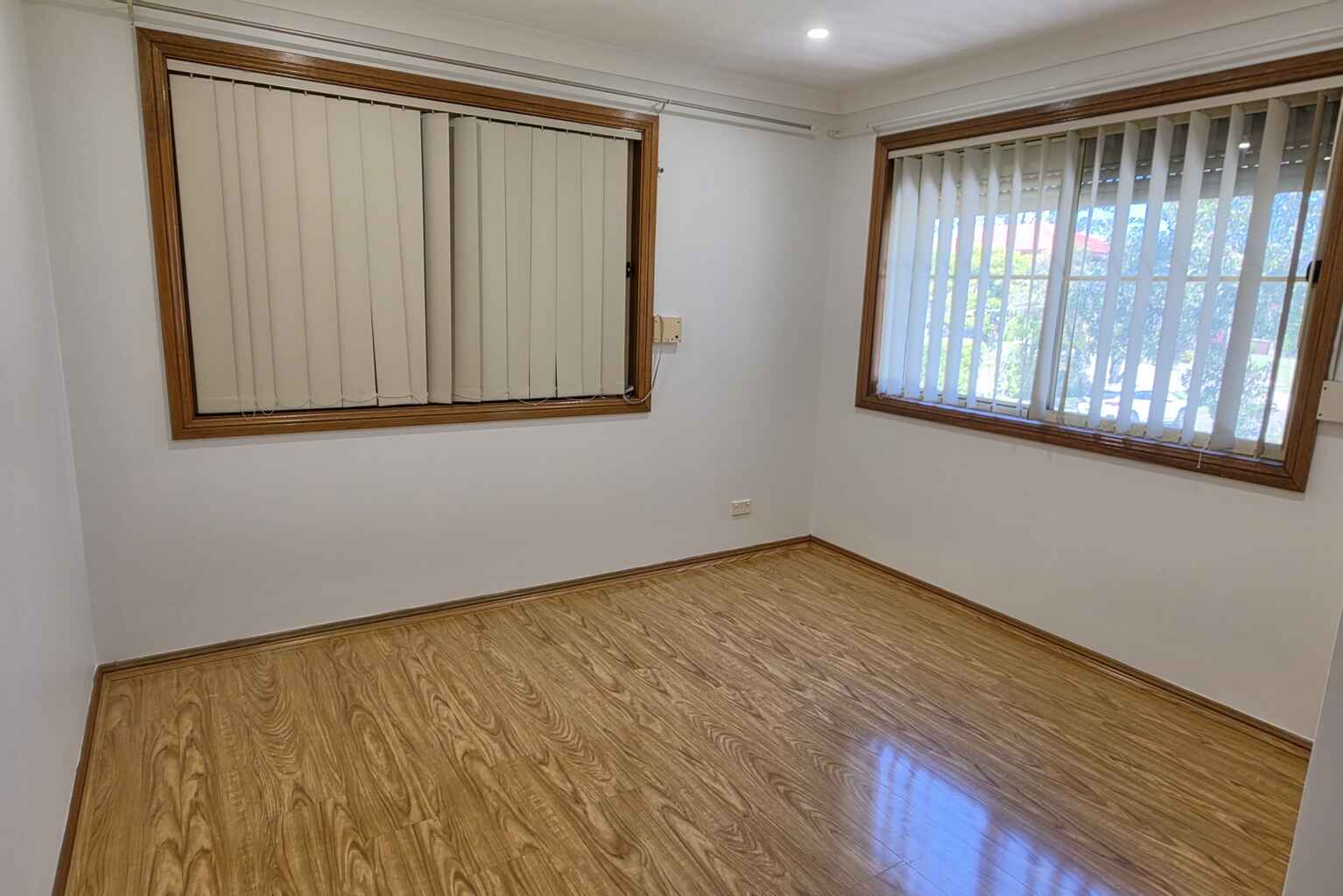 4A Tallowood Avenue Casula 4A Tallowood Avenue Casula