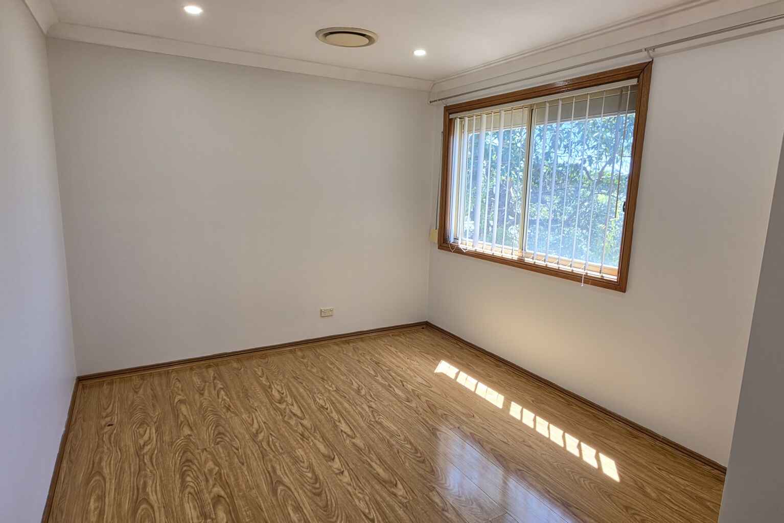 4A Tallowood Avenue Casula 4A Tallowood Avenue Casula