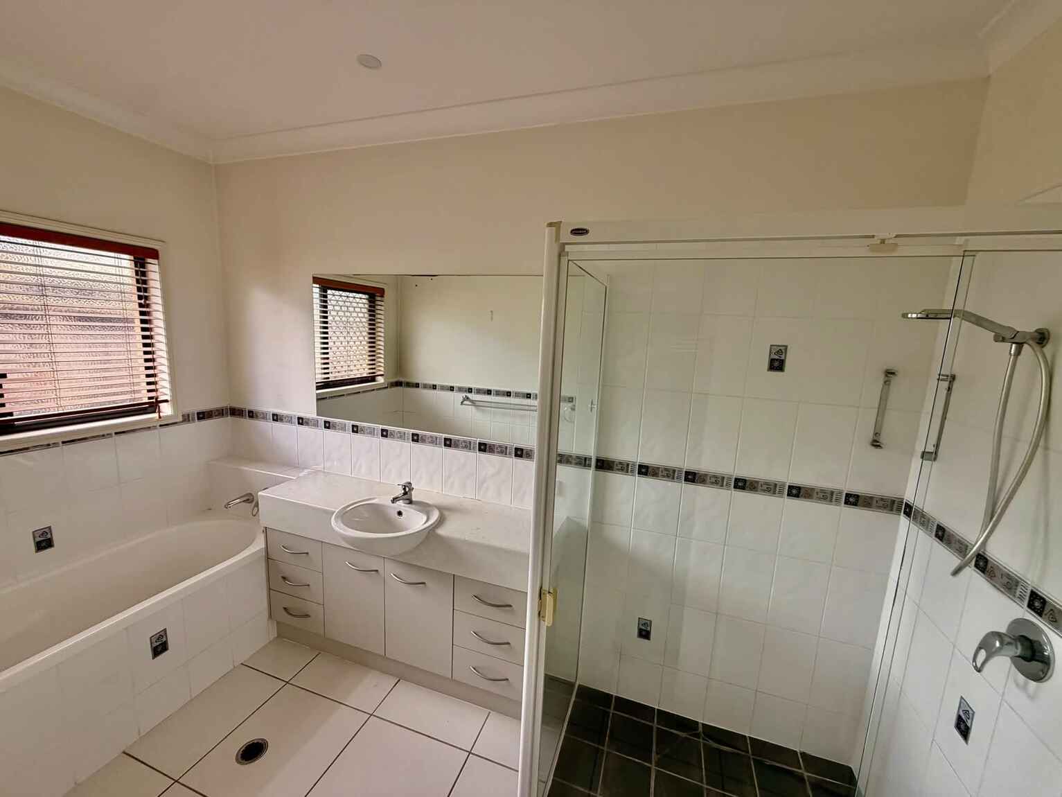 33 Fairway Court Caboolture 33 Fairway Court Caboolture