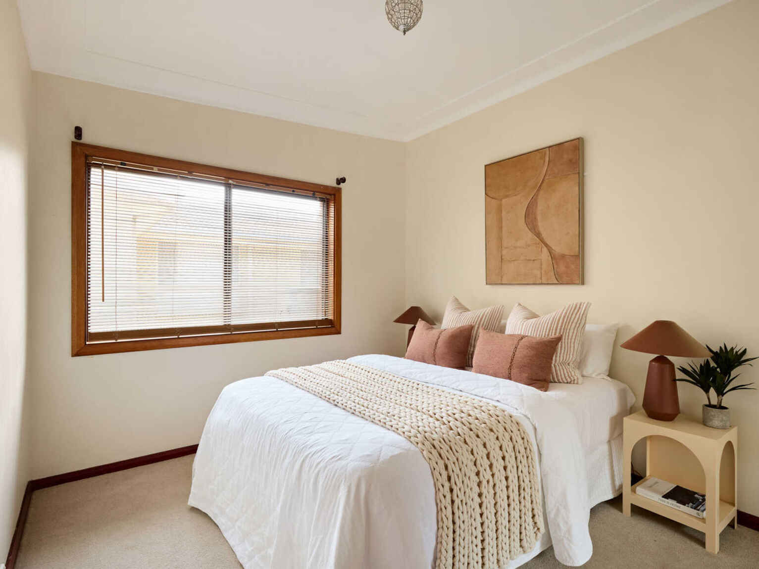 284 Tuggerawong Road Tuggerawong