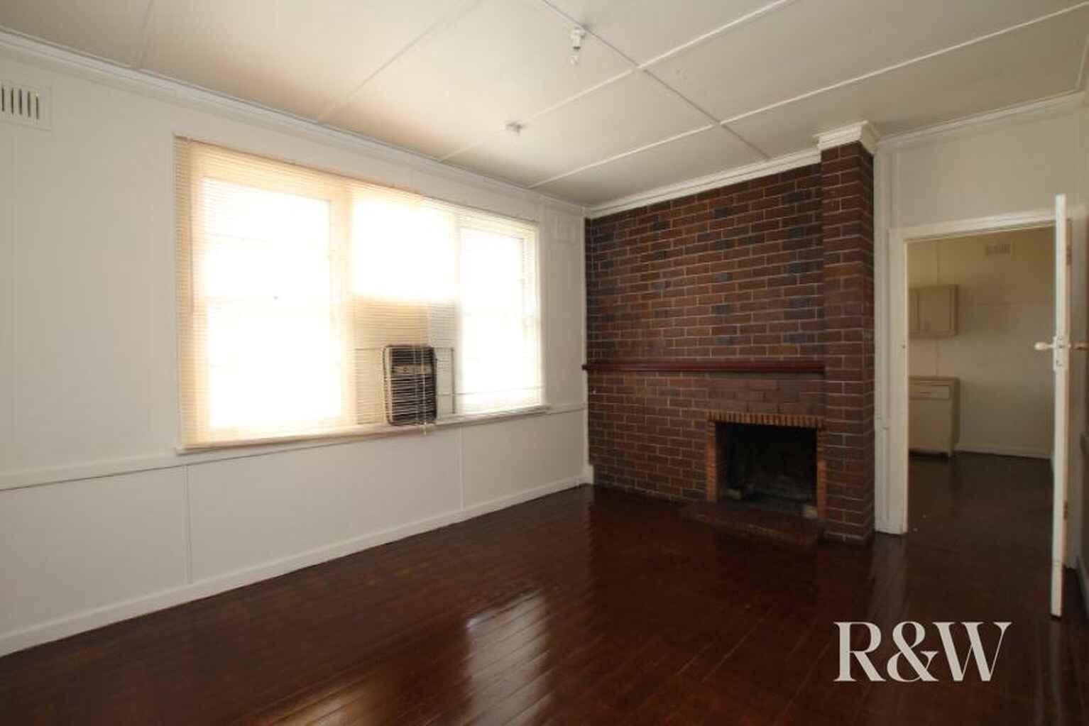 9 Griffiths Street North St Marys