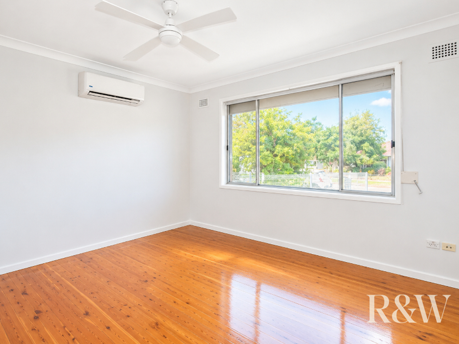 25 Sheba Crescent South Penrith