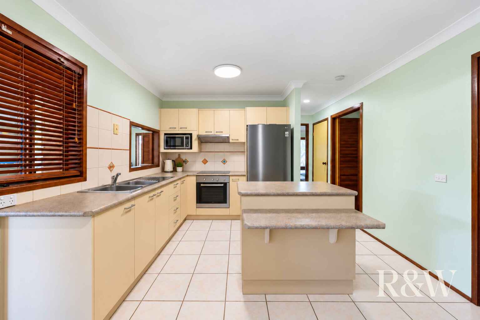30 HARCOURT PLACE Eagle Vale 30 HARCOURT PLACE Eagle Vale