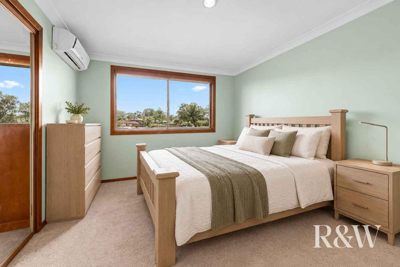 30 HARCOURT PLACE Eagle Vale 30 HARCOURT PLACE Eagle Vale