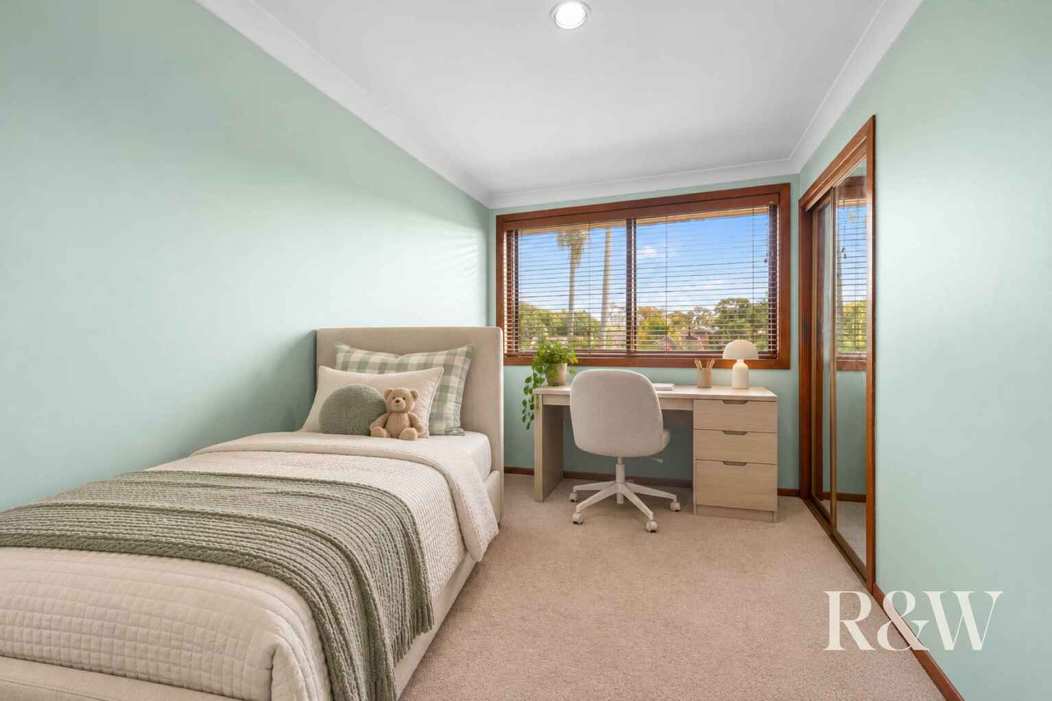 30 HARCOURT PLACE Eagle Vale 30 HARCOURT PLACE Eagle Vale