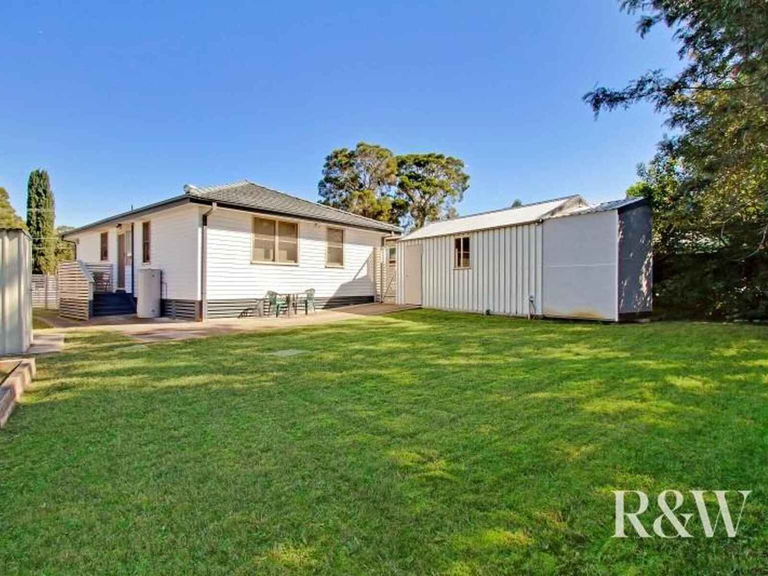 7 Luzon Avenue Lethbridge Park