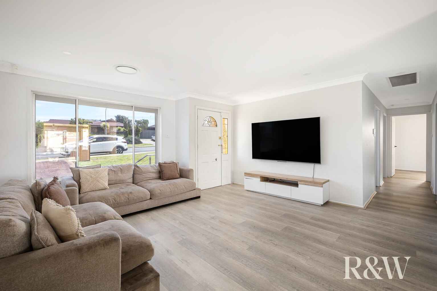 32 Endeavour Avenue St Clair 32 Endeavour Avenue St Clair