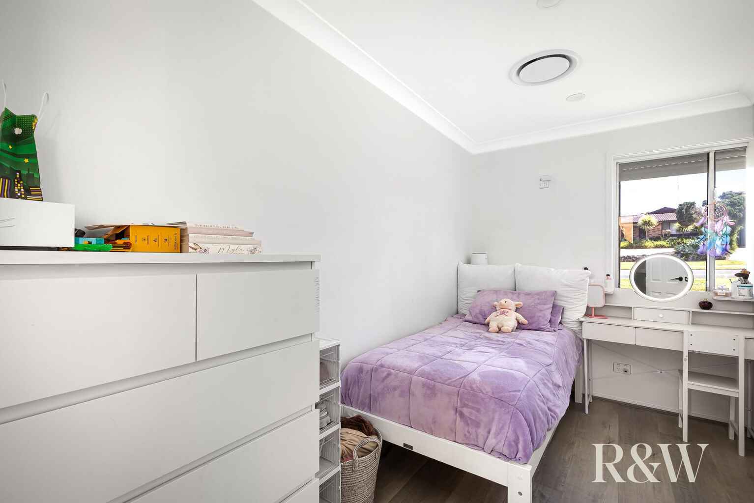 32 Endeavour Avenue St Clair 32 Endeavour Avenue St Clair