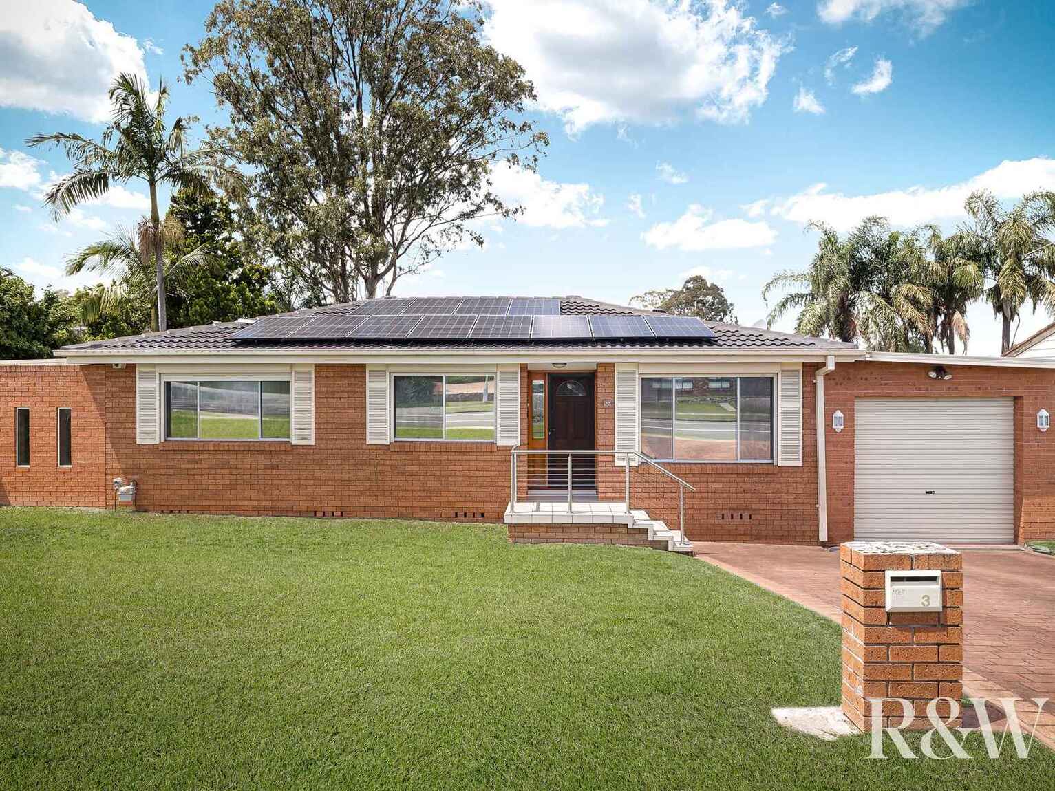 32 Endeavour Avenue St Clair 32 Endeavour Avenue St Clair