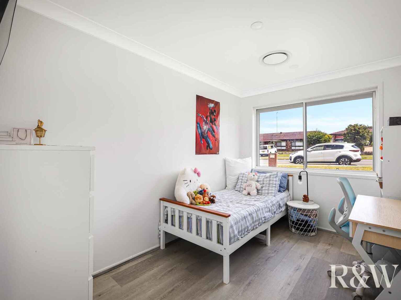 32 Endeavour Avenue St Clair 32 Endeavour Avenue St Clair