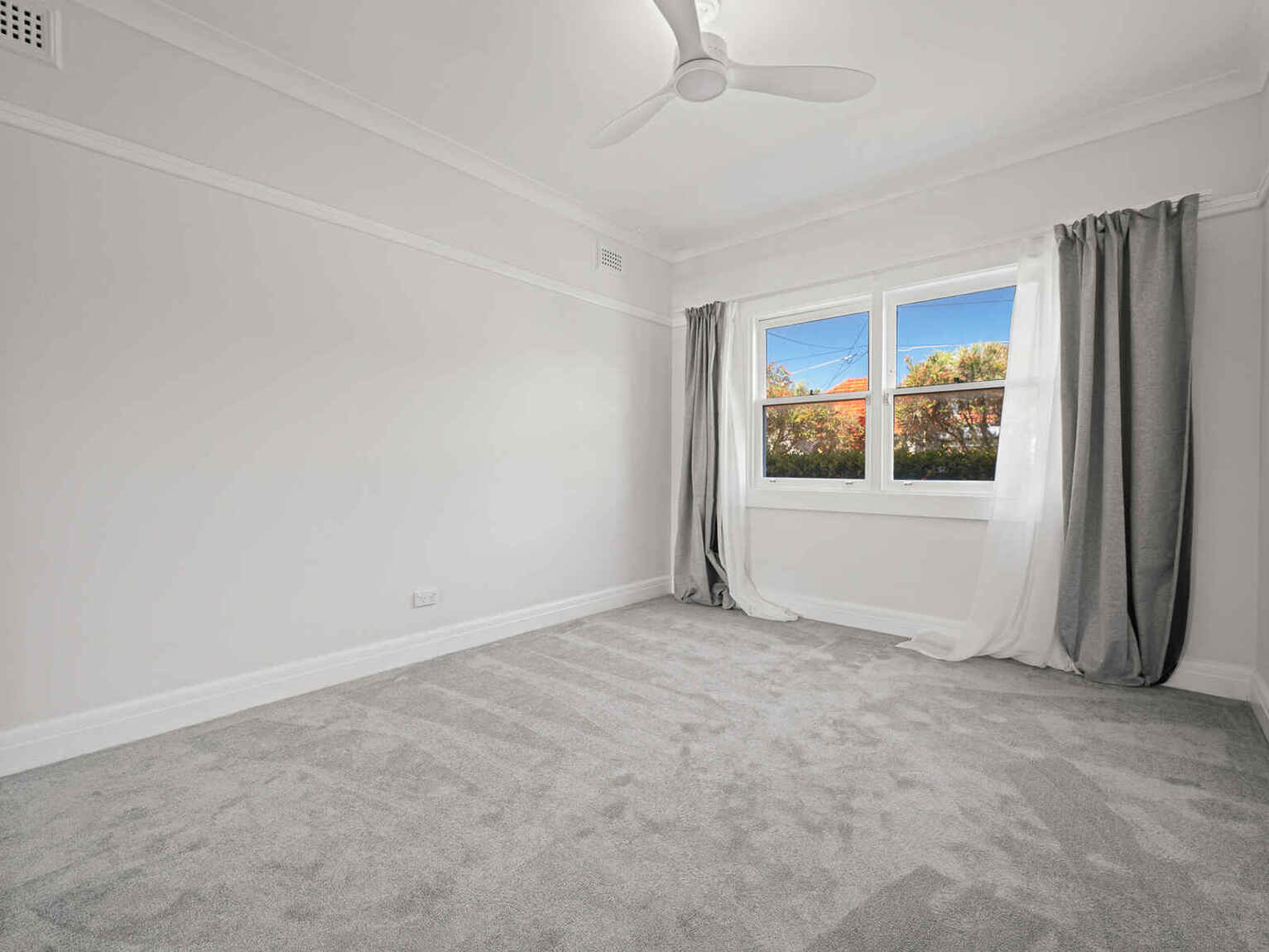 2/58 Clarendon Road Stanmore