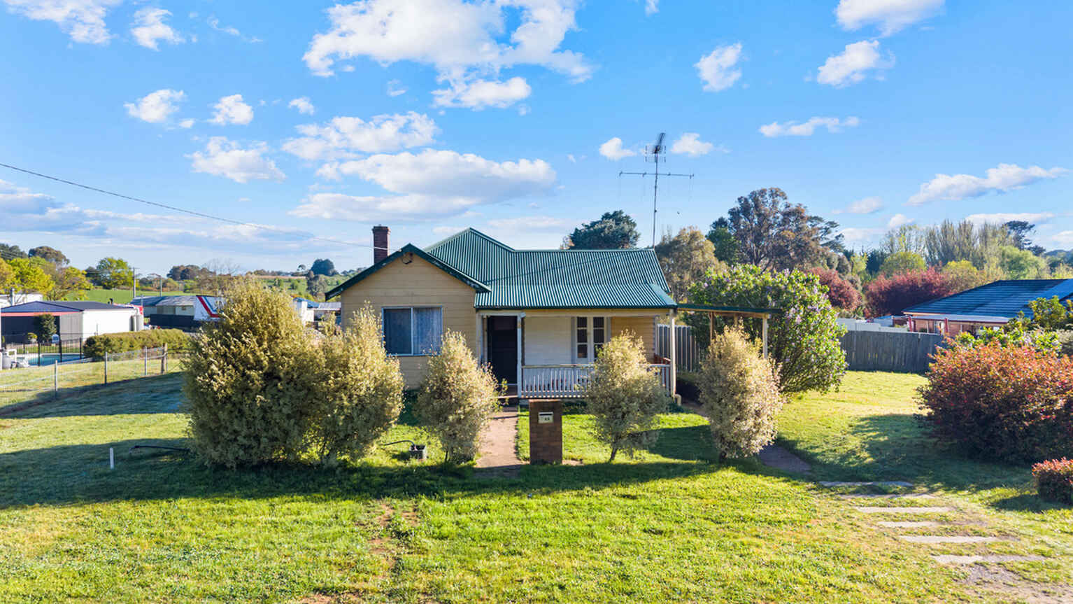 69 Brooklands Street Crookwell
